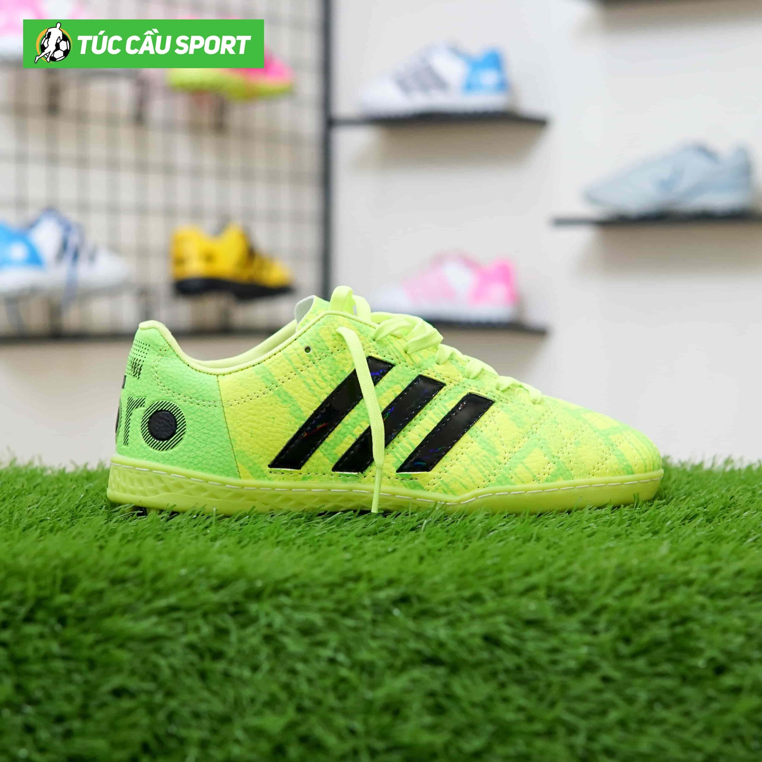 Giày Đá Bóng 3 Sọc Toni Loại 1 Đế Đệm EVA - Màu Toni Chuối