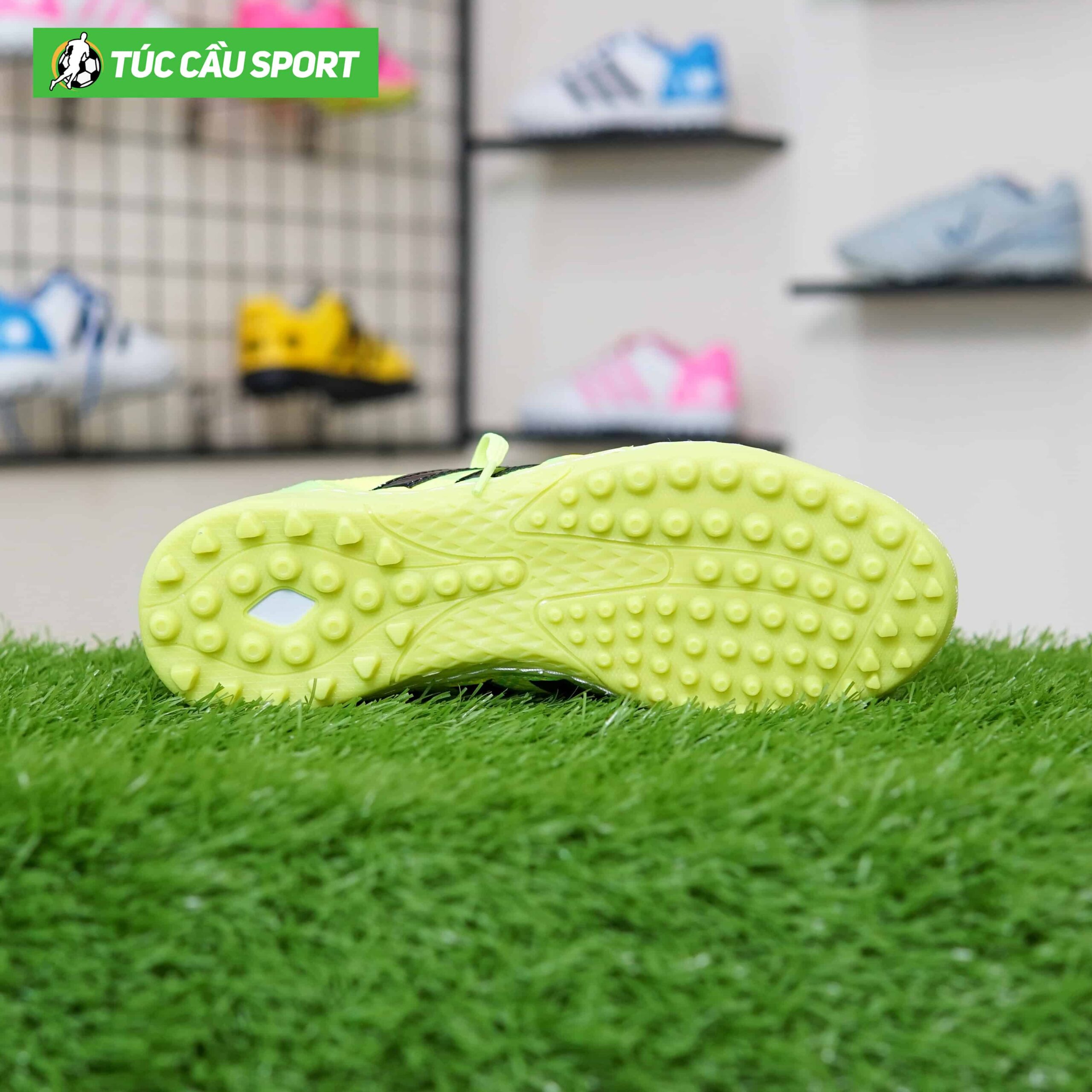 Giày Đá Bóng 3 Sọc Toni Loại 1 Đế Đệm EVA - Màu Toni Chuối